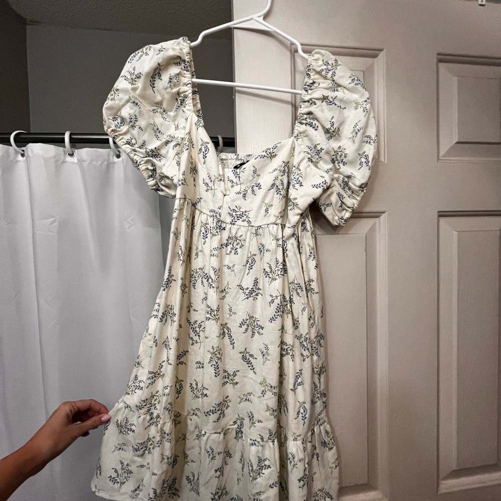 H&M Cream Floral Mini Dress with Puff Sleeves